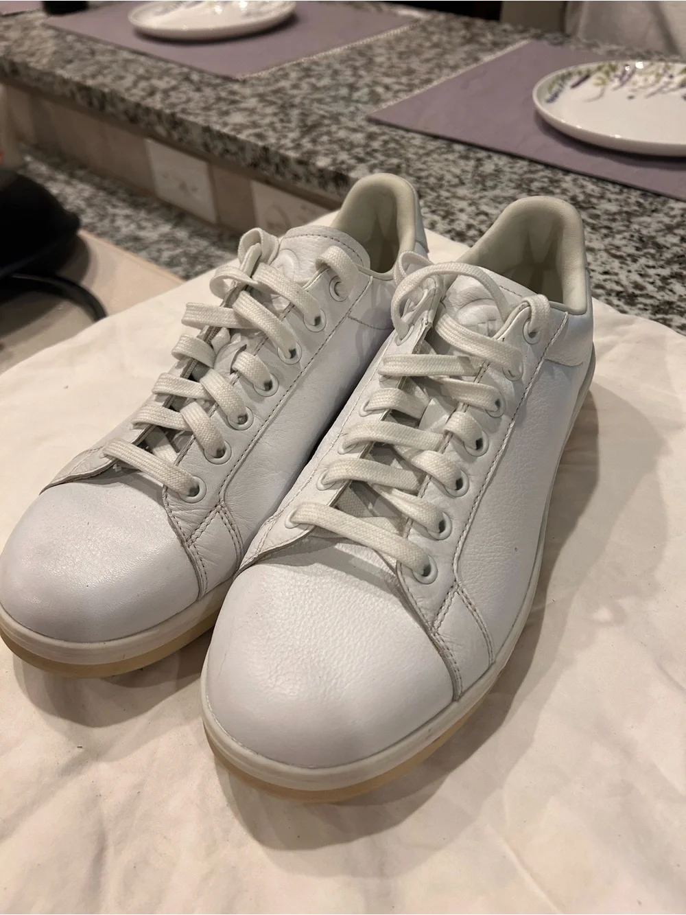Adidas Go-To Boost Spikeless Chalk White & Aluminum Leather Golf Shoes men’s 9